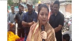Madhya Pradesh: Jyotiraditya Scindia's wife campaigns for her husband, says 